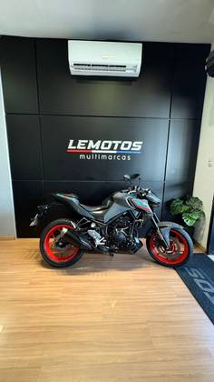 YAMAHA MT-03 ABS YAMAHA MT-03 ABS